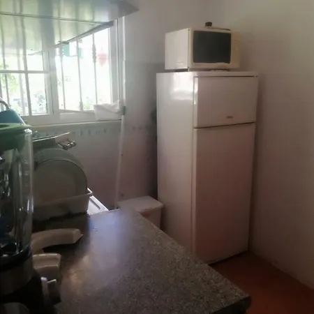 Casa Carvalho * לגואה